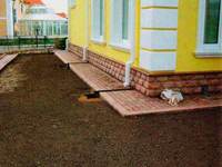 Отмостка из тротуарной плитки